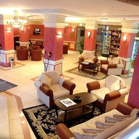 Snow Mountain Grand Monastery بامبوروفو